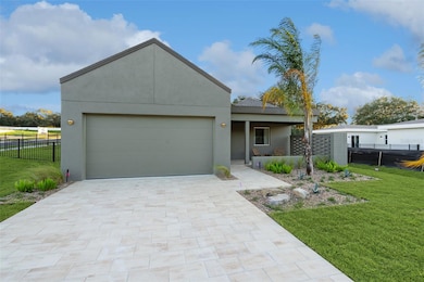 430 Skyfield Ct, Lady Lake, FL 32159 - photo 2