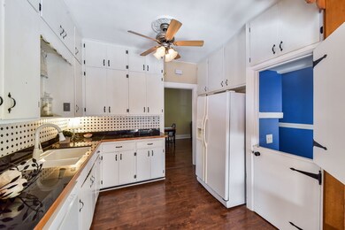 925 Garfield Ave, Aurora, IL 60506 - photo 6