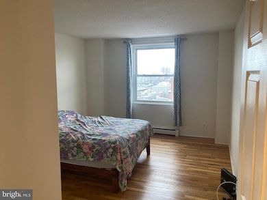 St. Paul at Chase Condominiums unit 1403, Baltimore, MD 21202 - photo 2