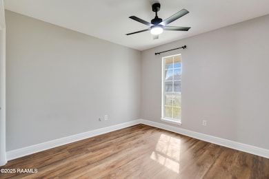 101 Meadow Glen Dr, Youngsville, LA 70592 - photo 5