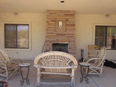 Ext Fireplace