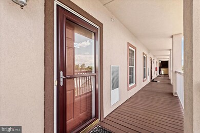 103 Irving Ave N unit 403, Colonial Beach, VA 22443 - photo 3