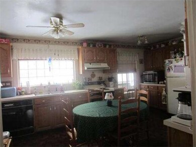 137 W Main St, Northborough, MA 01532 - photo 7