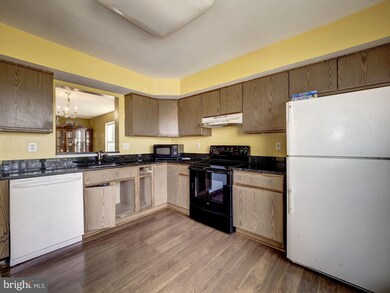 12712 Royal Carriage Dr, Germantown, MD 20876 - photo 6