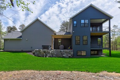 5-web-or-mls-9301-154th-st