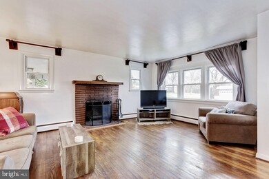 6608 Sweet Air Ln, Sykesville, MD 21784 - photo 2