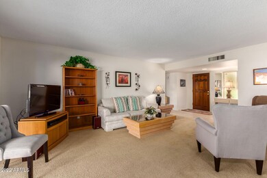 family room 2