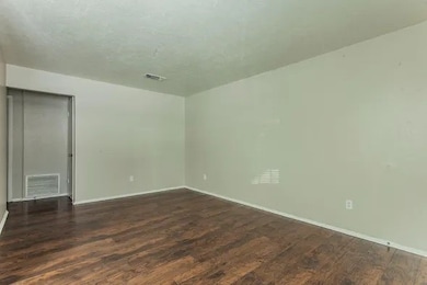 600 E Craven Ave unit 104, Waco, TX 76705 - photo 2