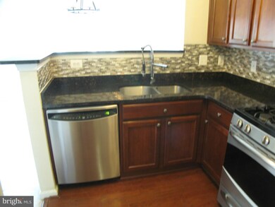 2803 Chinkapin Oak Ln unit 218, Woodbridge, VA 22191 - photo 3