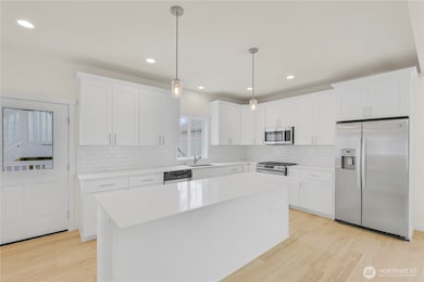 10 E Compass Ln, Allyn, WA 98524 - photo 6