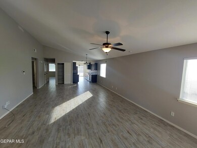 14264 Desert Orchid Dr, El Paso, TX 79928 - photo 2