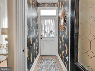 202 Poplar St, Columbia, PA 17512 - photo 2