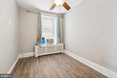 352 Carson St, Philadelphia, PA 19128 - photo 4