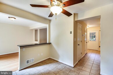 12804 Kitchen House Way, Germantown, MD 20874 - photo 5