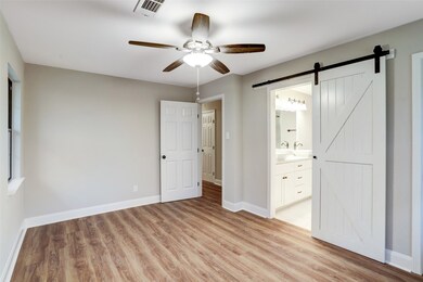 5426 De Lange Ln, Houston, TX 77092 - photo 6