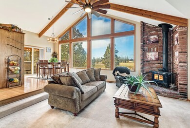 22855 Mcgrath Rd, Bend, OR 97701 - photo 3