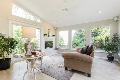 Enjoy the warm fire and STUNNING views in lovely S