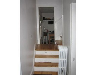 26 Havelock Rd, Worcester, MA 01602 - photo 4