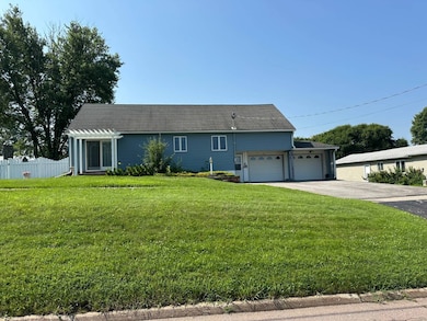712 W 2nd St, Odebolt, IA 51458 - photo 2