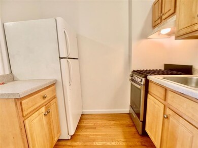 510 Pavonia Ave unit 2R, Jersey City, NJ 07306 - photo 6