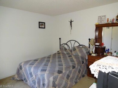 309 E Bailey St, Asheboro, NC 27203 - photo 5