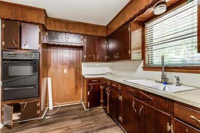 1508 Nichols St, Ennis, TX 75119 - photo 6