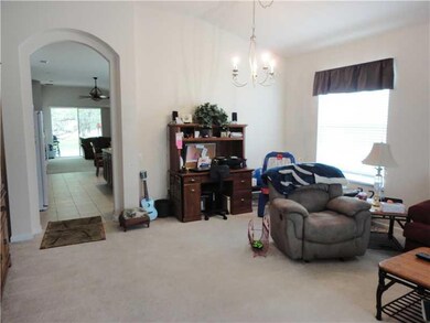 Dining Room - Formal Dining Room