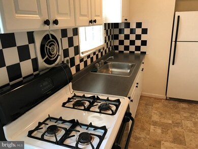 3325 Clay St, Silver Spring, MD 20902 - photo 4