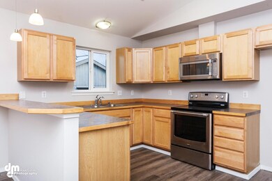 16.   Kitchen_6158