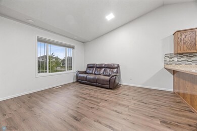 2812 Umber Ct S, Fargo, ND 58104 - photo 5