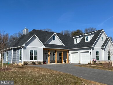 183 Glenaire Rd, Bunker Hill, WV 25413 - photo 2