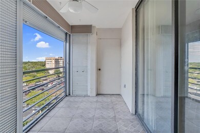 1200 Saint Charles Place unit 716, Pembroke Pines, FL 33026 - photo 4