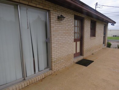 701 W Baker Hwy, Douglas, GA 31533 - photo 6