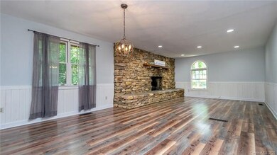 50 Coronet Ln, Hendersonville, NC 28792 - photo 5