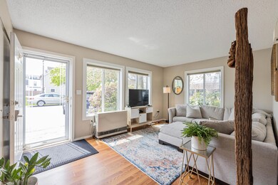 18 Ocean St unit 11, South Portland, ME 04106 - photo 3