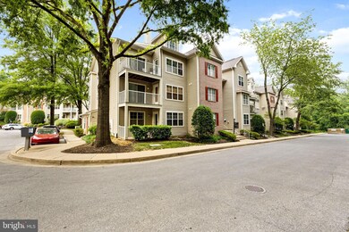 2320 Falls Gable Ln unit L, Baltimore, MD 21209 - photo 3