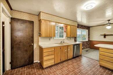 570 N 400 W, Logan, UT 84321 - photo 2