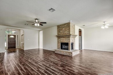 8334 Piney Wood Run, San Antonio, TX 78255 - photo 6