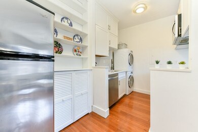 15 Keswick St unit 4, Boston, MA 02215 - photo 4