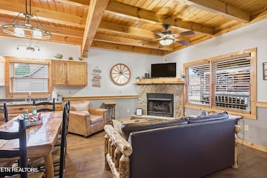 429 Keegan Dr, Pigeon Forge, TN 37863 - photo 6