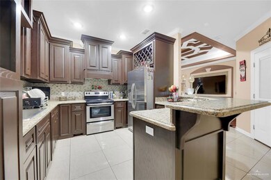 308 Benites St, Edinburg, TX 78539 - photo 4