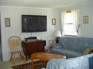 76 Carpenter Dr, Wakefield, RI 02879 - photo 5