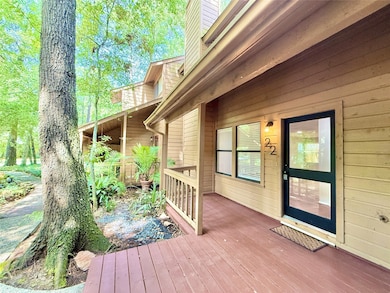 Close to The Woodlands Market Street & Lake