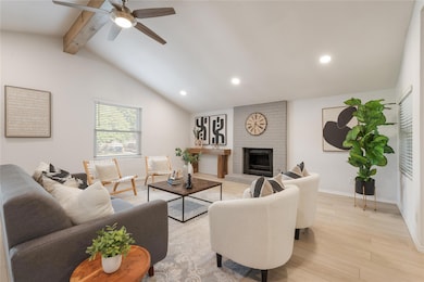 6809 Lunar Dr, Austin, TX 78745 - photo 6