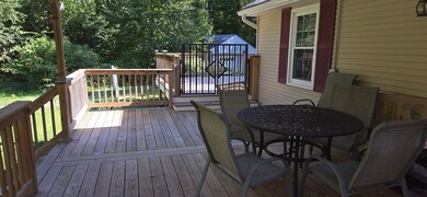 118 Franklin St, Douglas, MA 01516 - photo 3