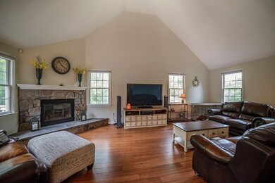 3 Edward Cir, Bellingham, MA 02019 - photo 5