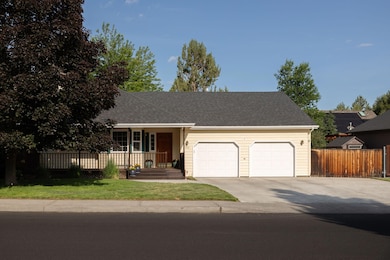 793 SE Shadowood (1 of 1)