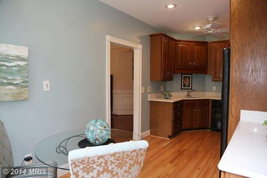 3905 Barcroft Mews Ct, Falls Church, VA 22041 - photo 7