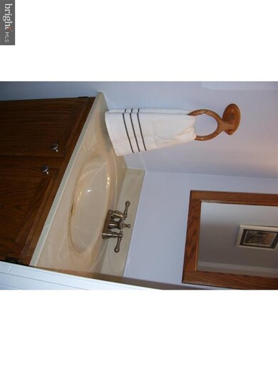 386 Scola Rd, Brookhaven, PA 19015 - photo 7