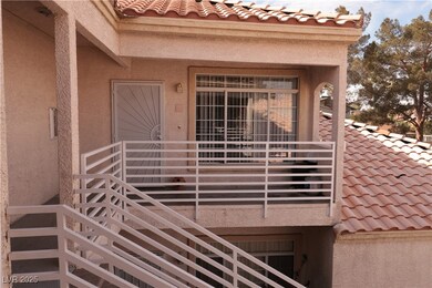 1900 N Torrey Pines Dr unit 225, Las Vegas, NV 89108 - photo 2